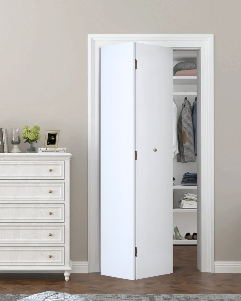 Flush panel and primed Bi-Fold Door (RD10BF)